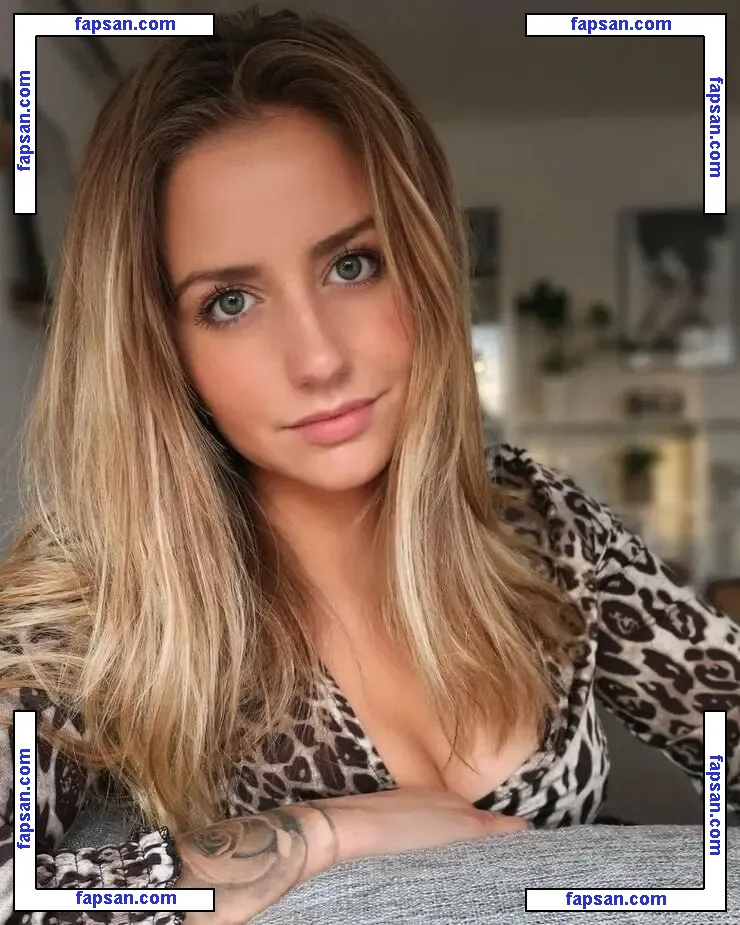 Sara Eveliina nude photo #0013 from OnlyFans