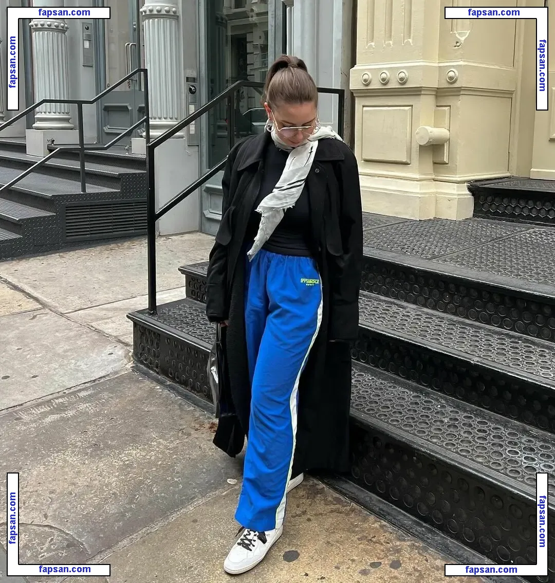 Sara Farrelll nude photo #0004 from OnlyFans