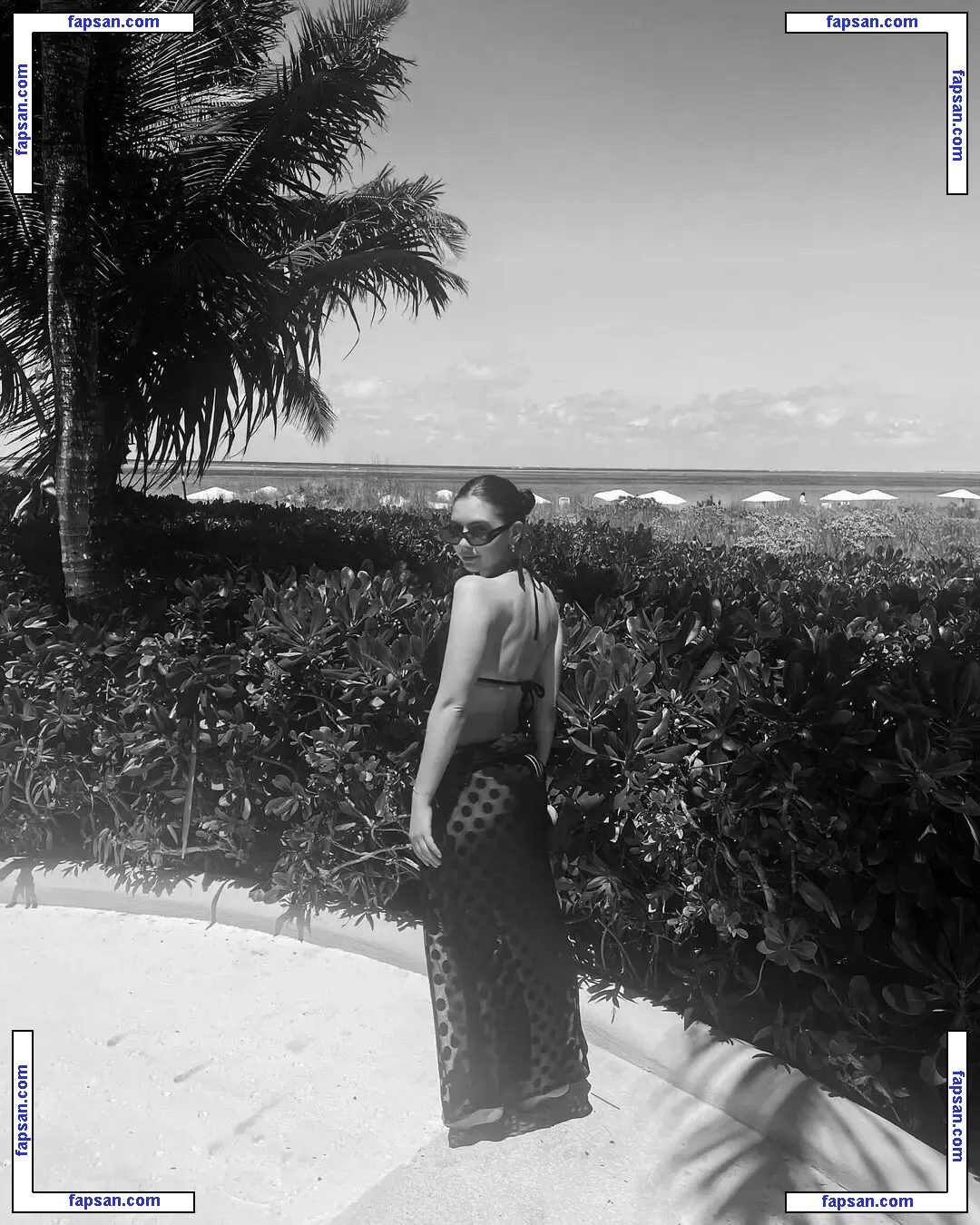 Sara Farrelll nude photo #0016 from OnlyFans