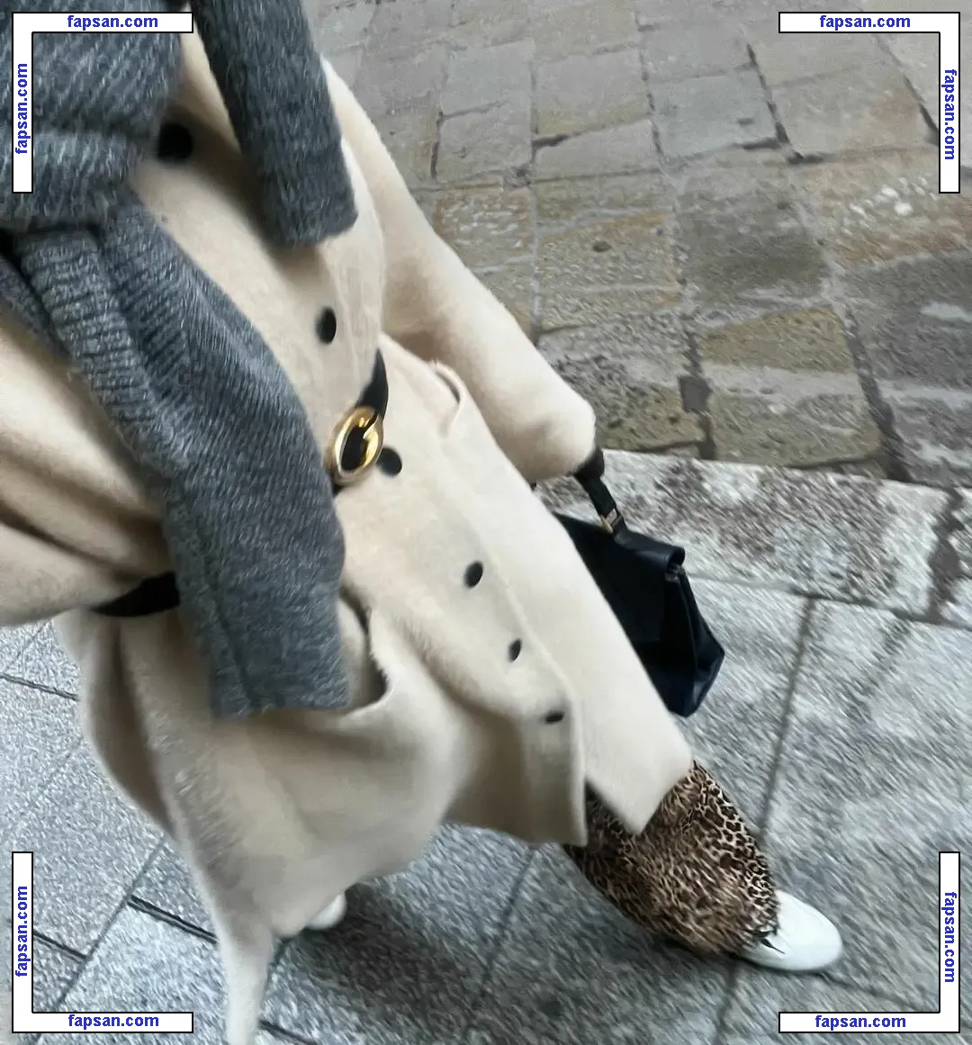 Sara Farrelll nude photo #0027 from OnlyFans