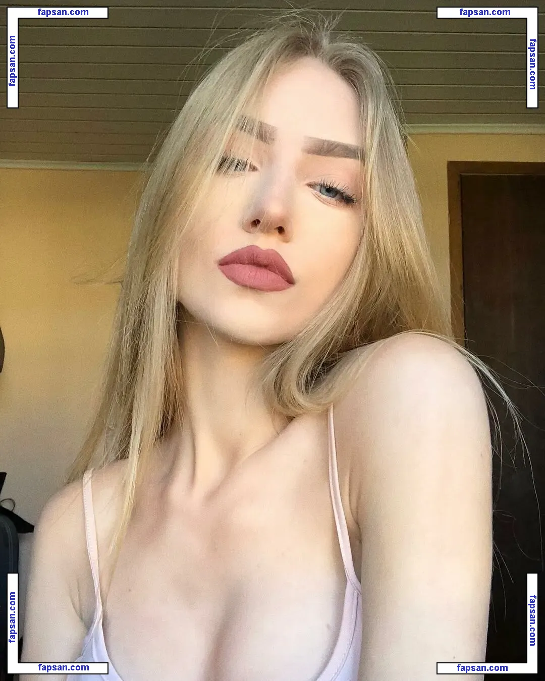 Sara Hardel nude photo #0074 from OnlyFans