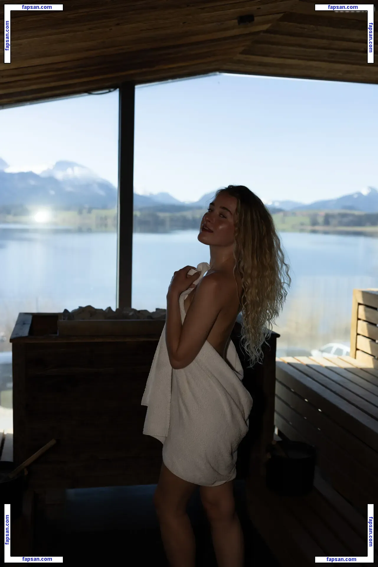 Sara russek nude photo #0003 from OnlyFans