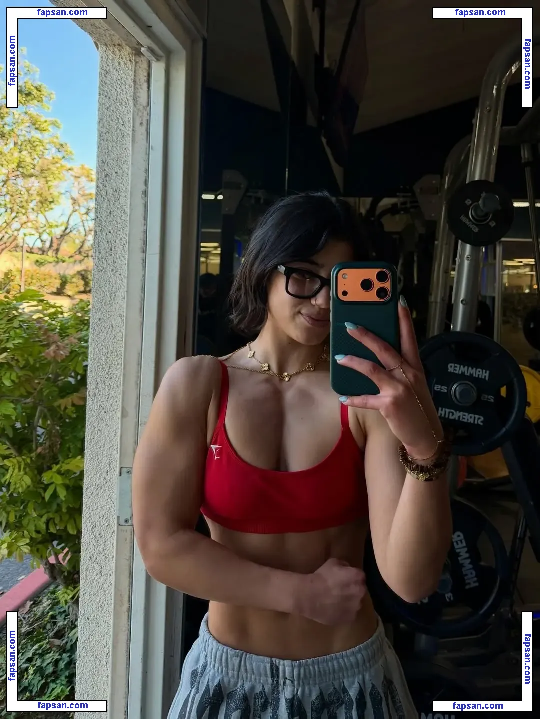 Sara Saffari голая фото #0250 с Онлифанс