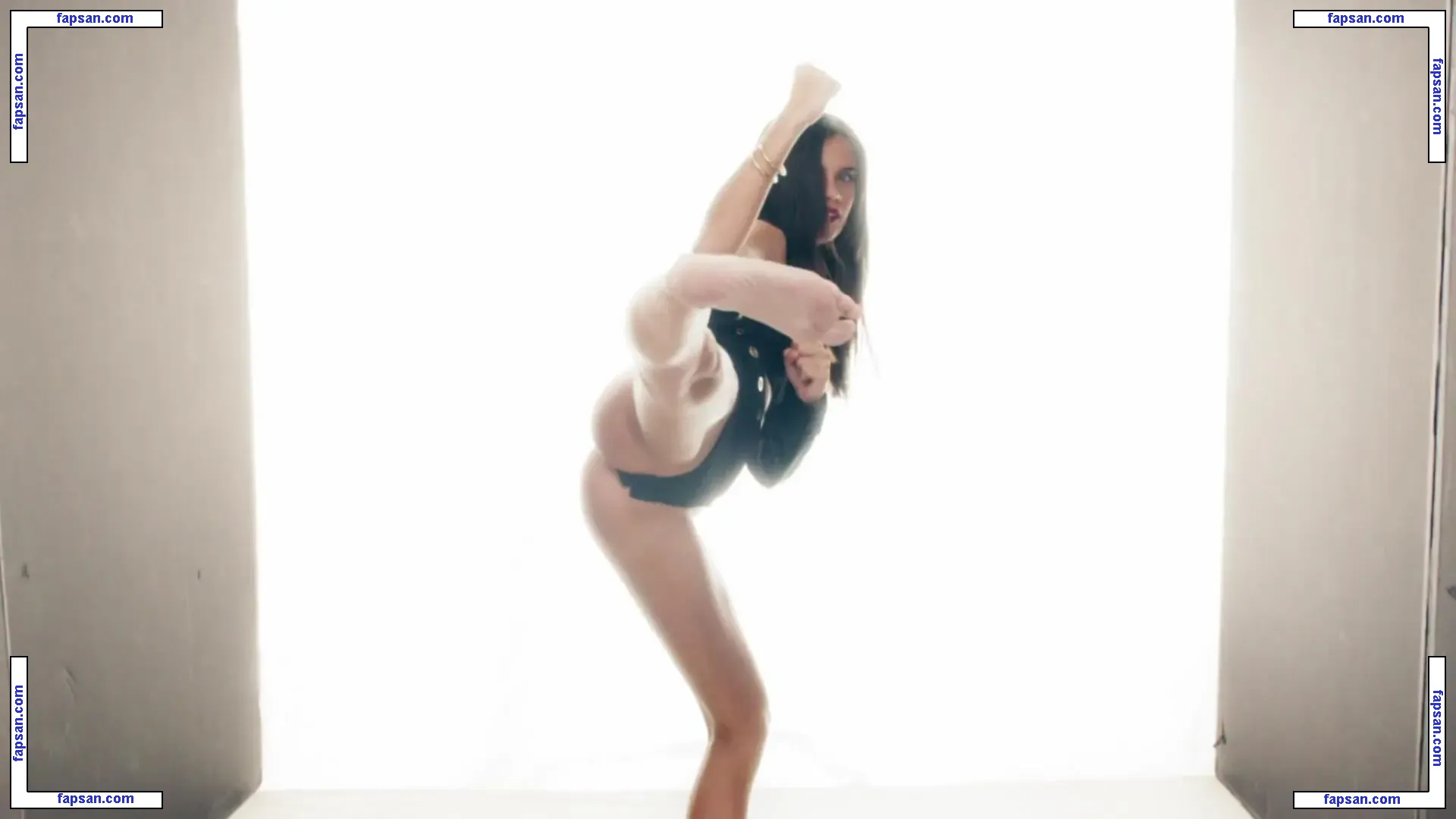 Sara Sampaio nude photo #0519 from OnlyFans
