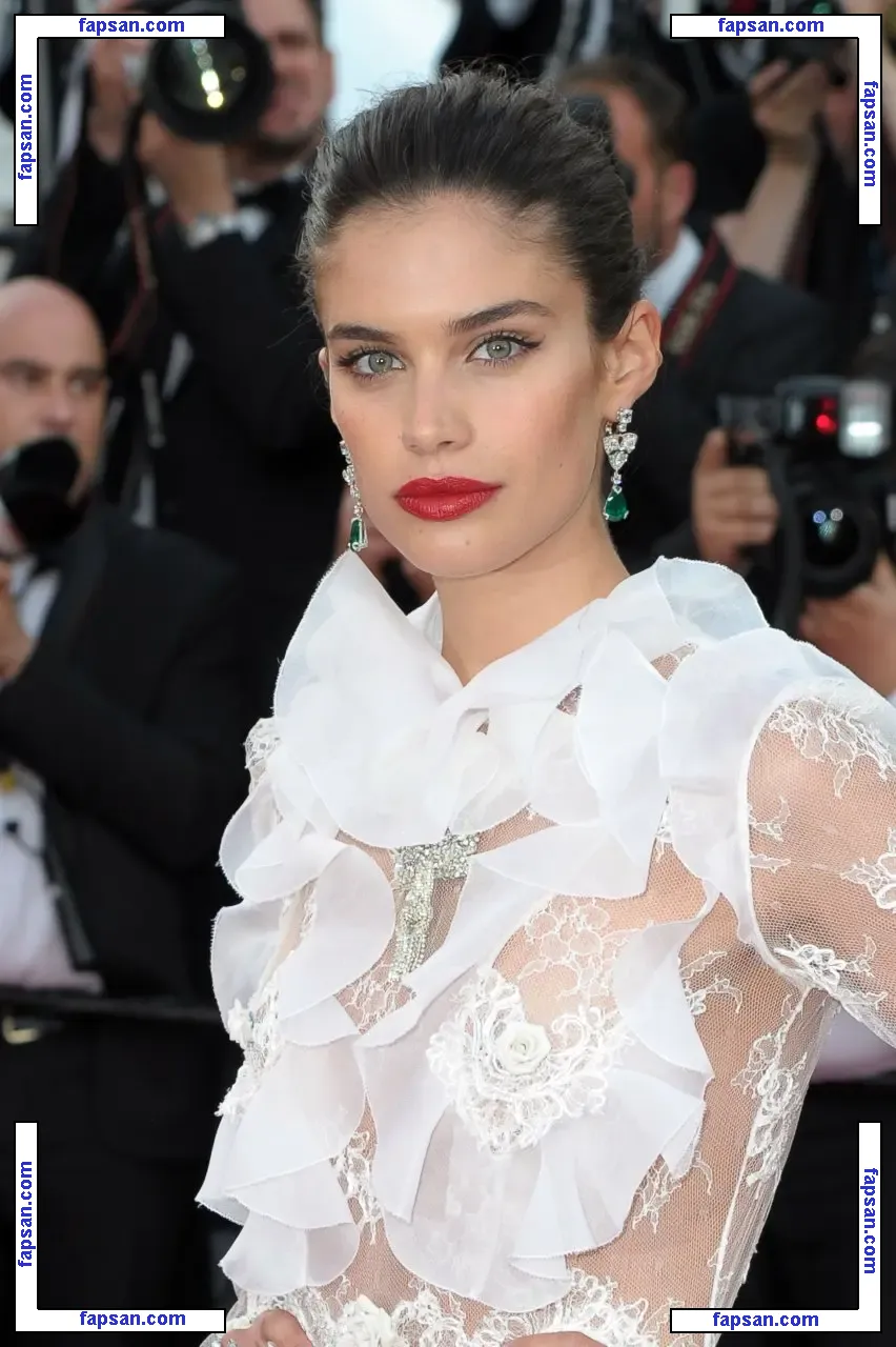 Sara Sampaio nude photo #0881 from OnlyFans