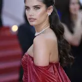 Sara Sampaio nude #2494