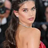 Sara Sampaio nude #2530