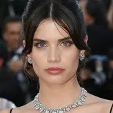 Sara Sampaio nude #2585