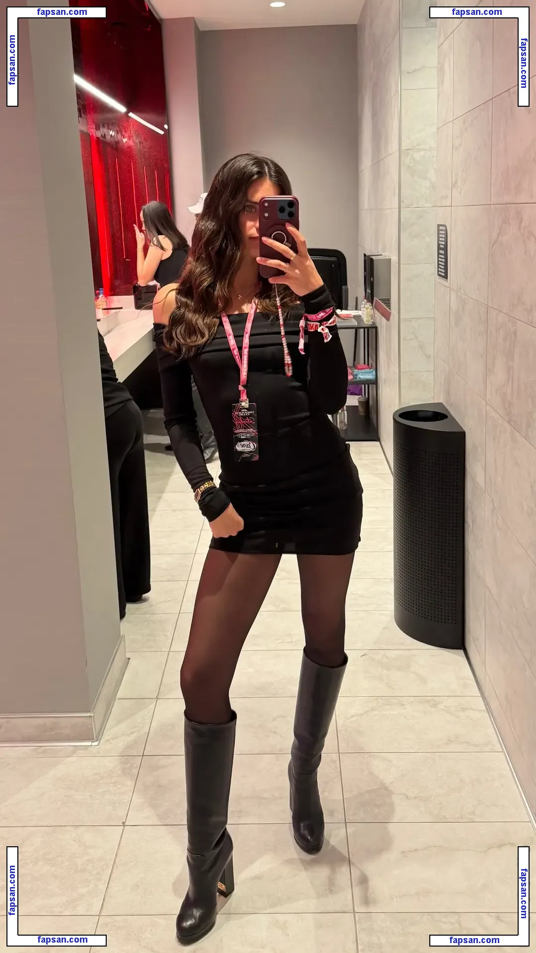 Sara Sampaio nude photo #3010 from OnlyFans