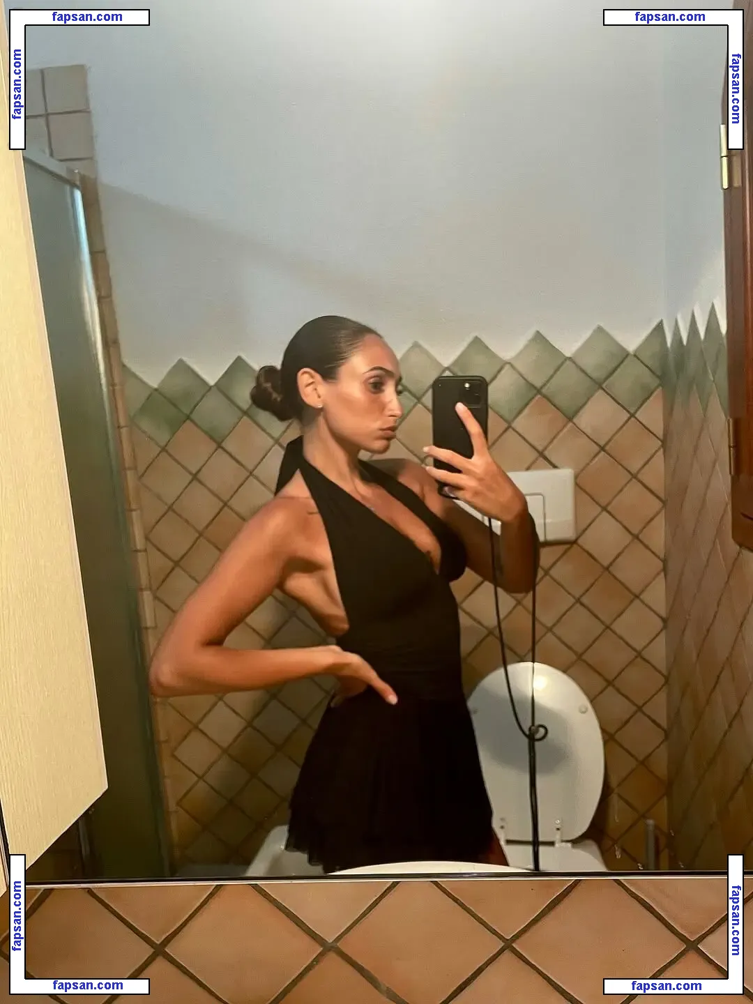 Sara Secciss nude photo #0057 from OnlyFans