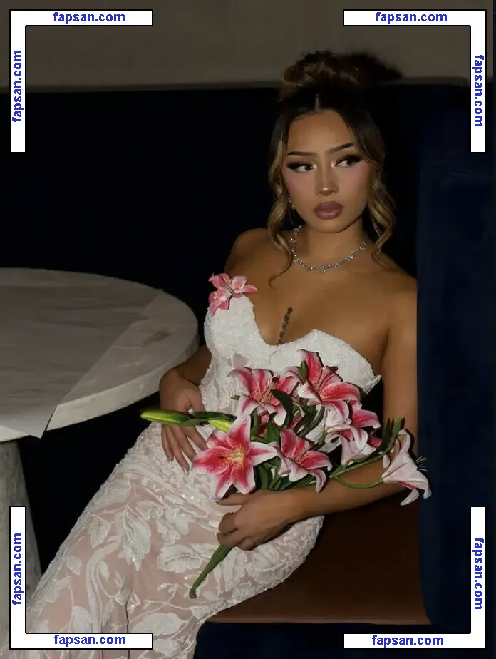 Sara Sheehan nude photo #0019 from OnlyFans