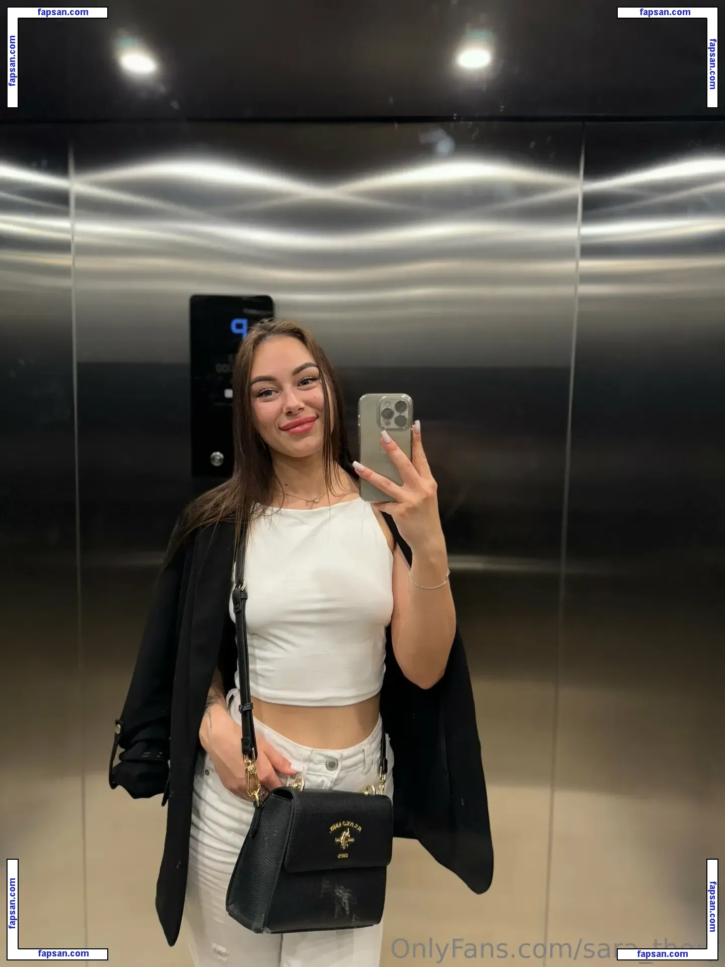 sara_thorn nude photo #0007 from OnlyFans