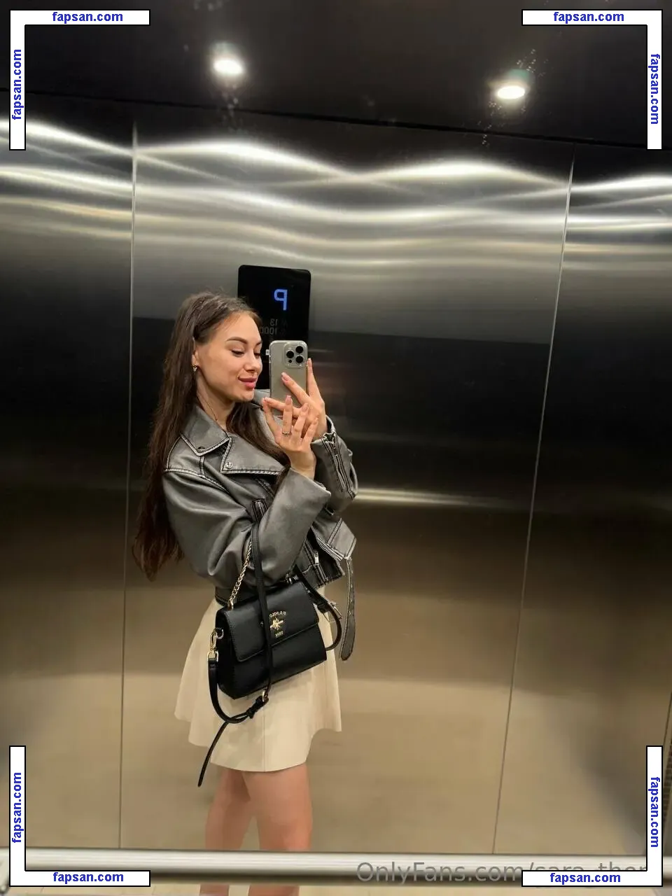 sara_thorn nude photo #0008 from OnlyFans