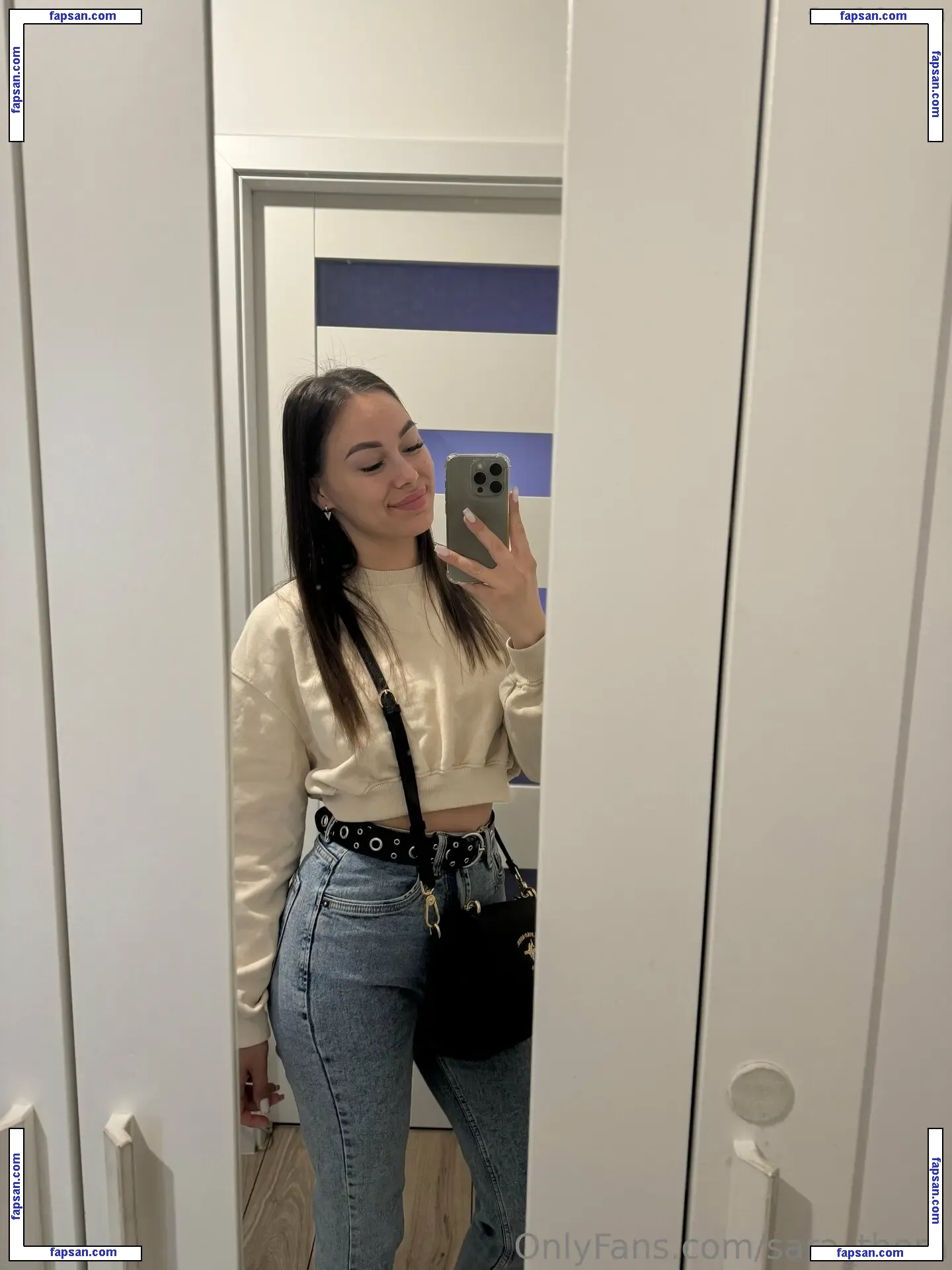 sara_thorn nude photo #0009 from OnlyFans