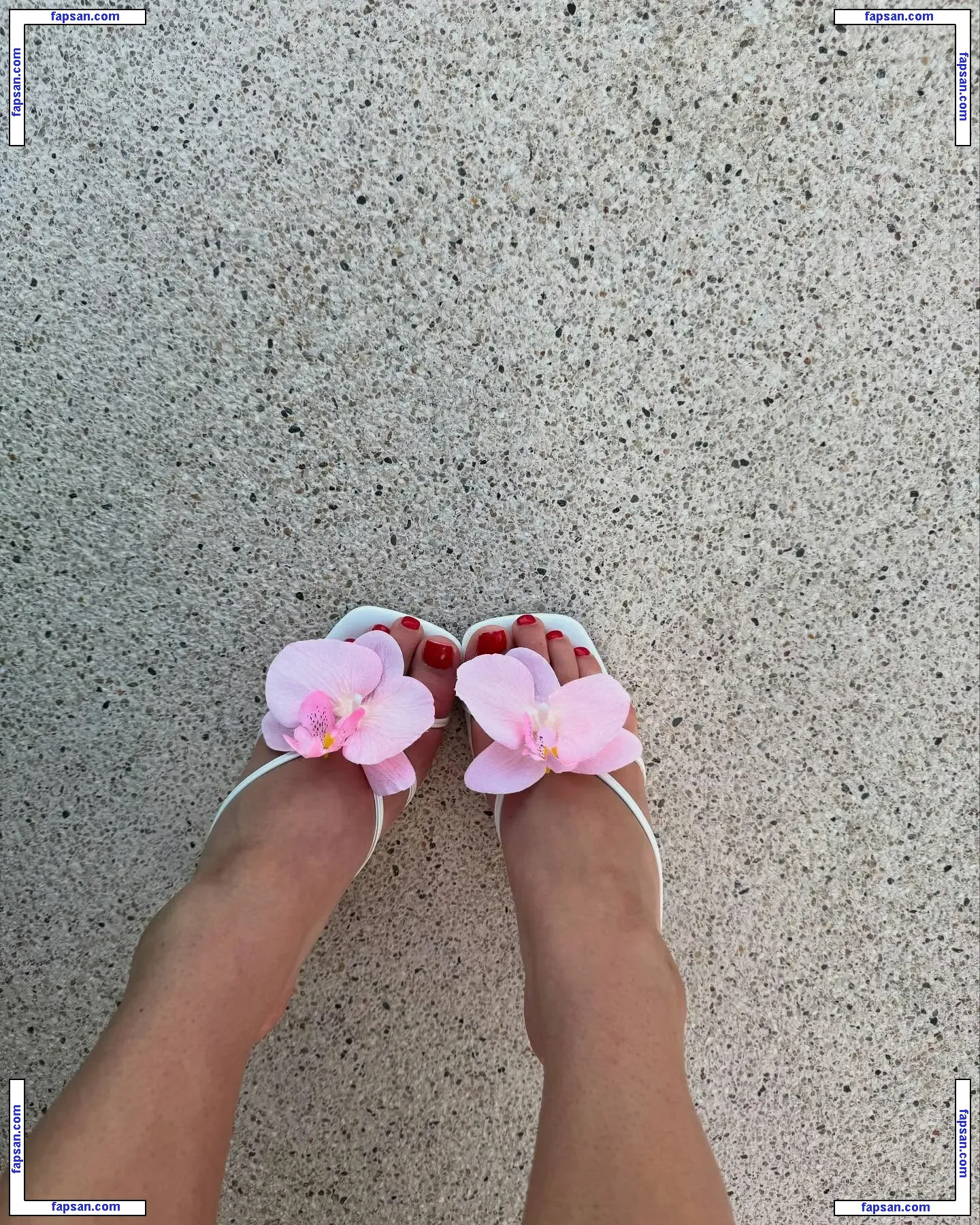 Sarabella Harris nude photo #0166 from OnlyFans