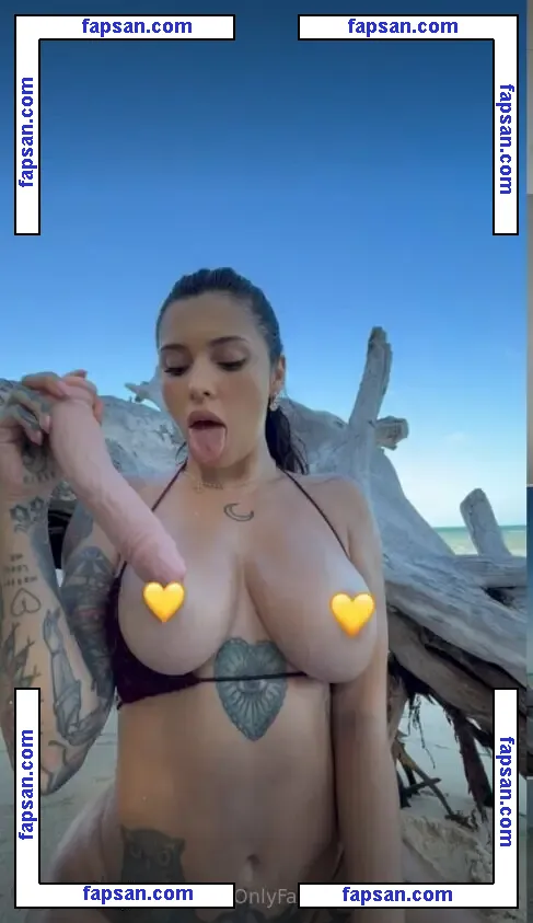 saracalixtocrfree nude photo #0002 from OnlyFans