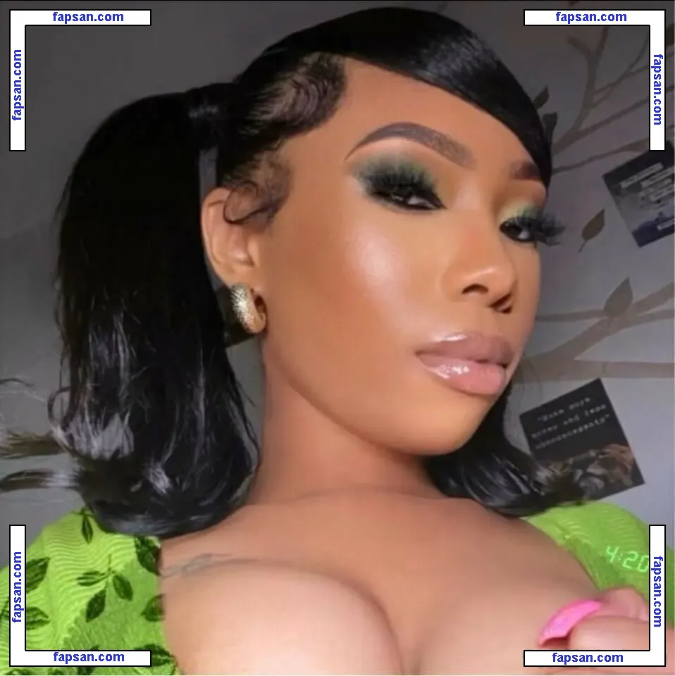 saracoinsxxx23 nude photo #0001 from OnlyFans