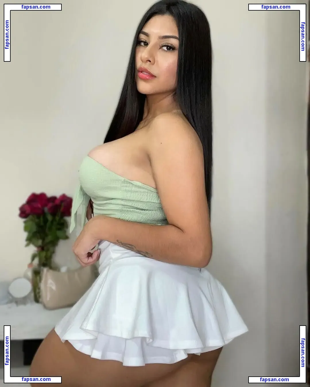 Saradas E Cavalas nude photo #0051 from OnlyFans