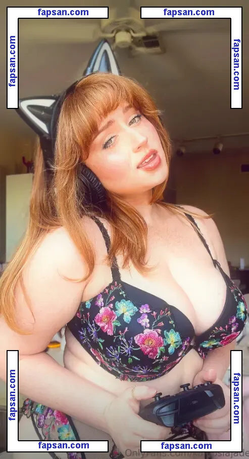 saradeline nude photo #0034 from OnlyFans