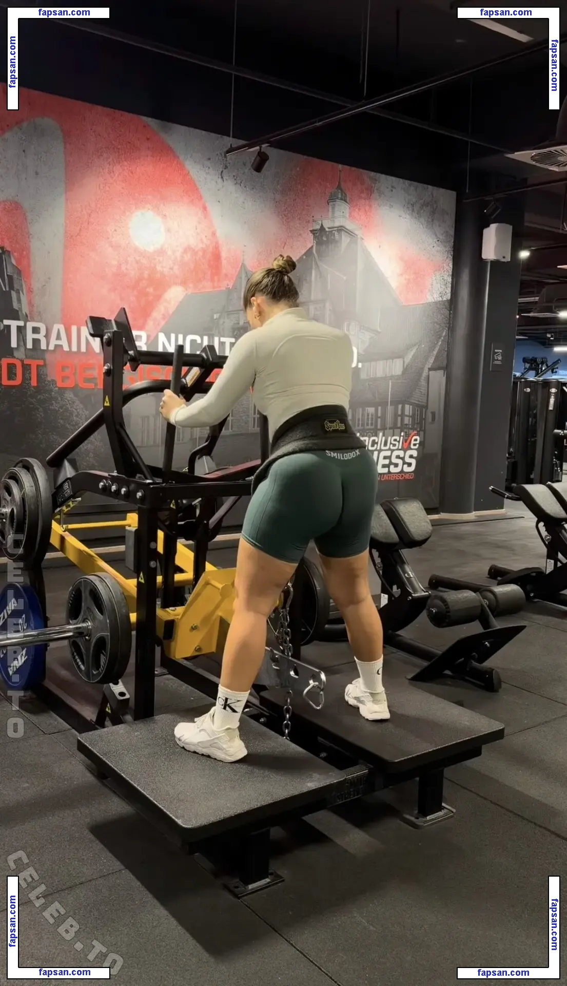 Sarah.anca nude photo #0057 from OnlyFans