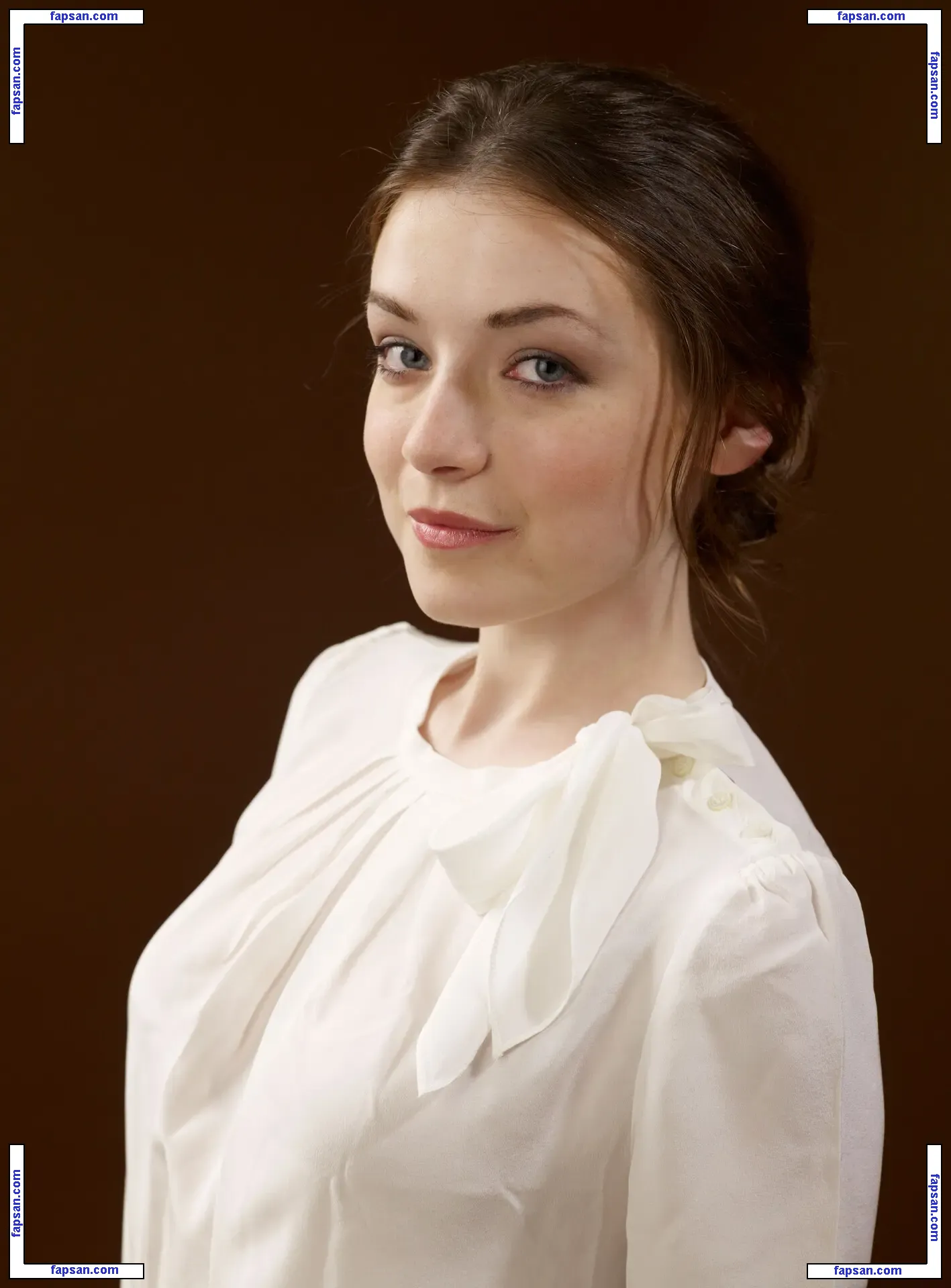 Sarah Bolger nude photo #0068 from OnlyFans