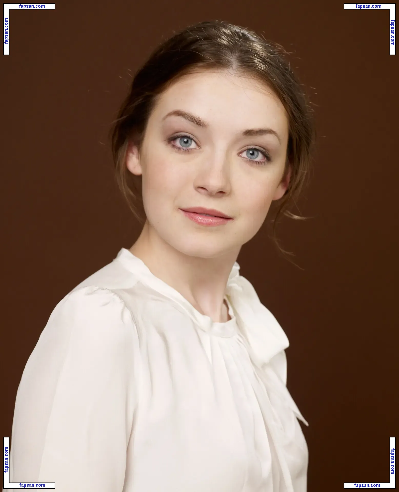 Sarah Bolger nude photo #0082 from OnlyFans