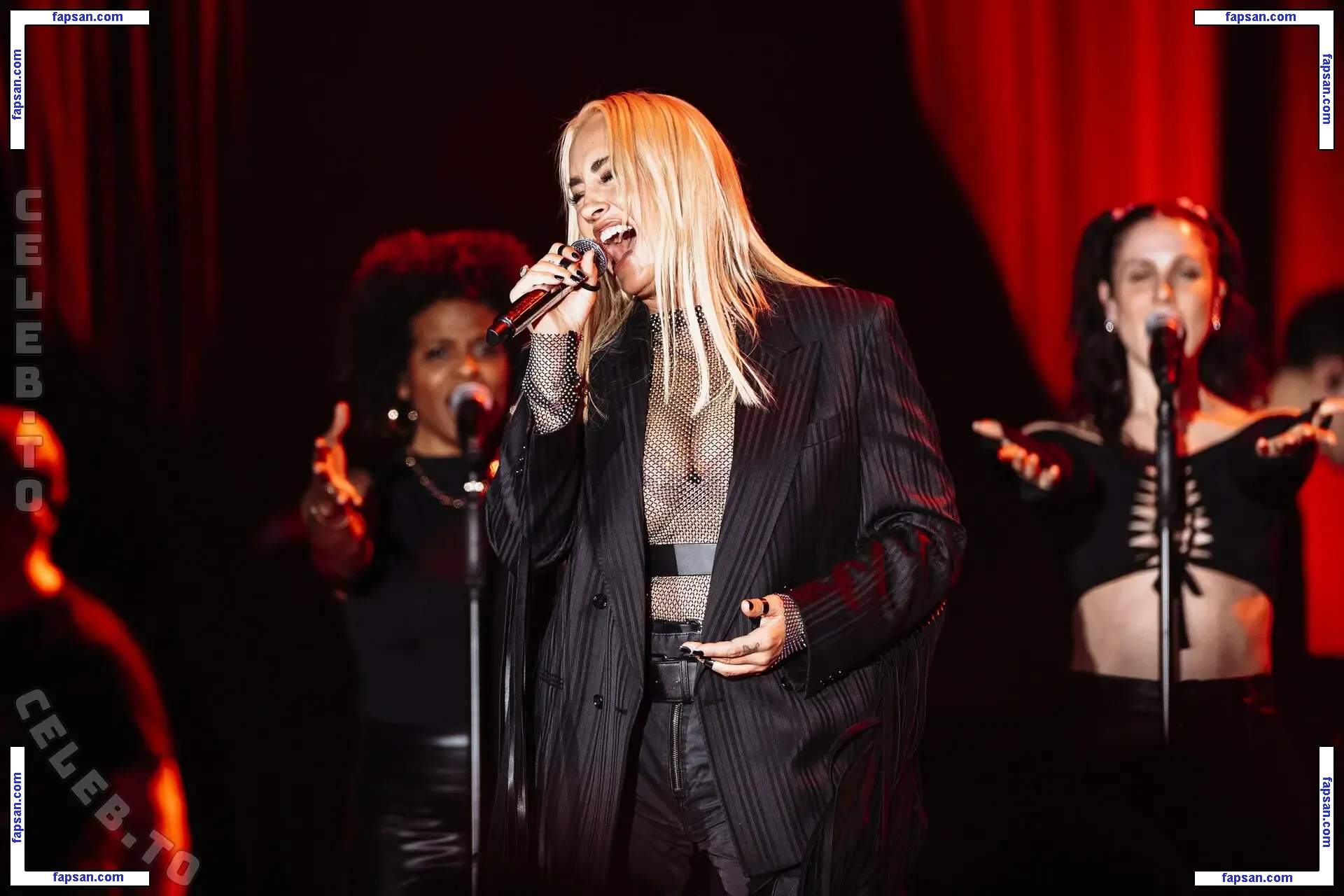 Sarah Connor nude photo #0674 from OnlyFans