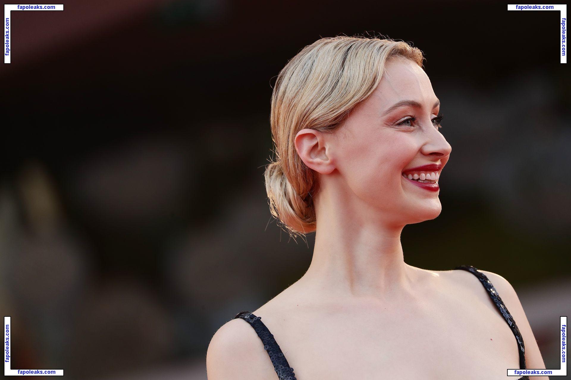 Sarah Gadon / sarahgadon голая фото #0085 с Онлифанс