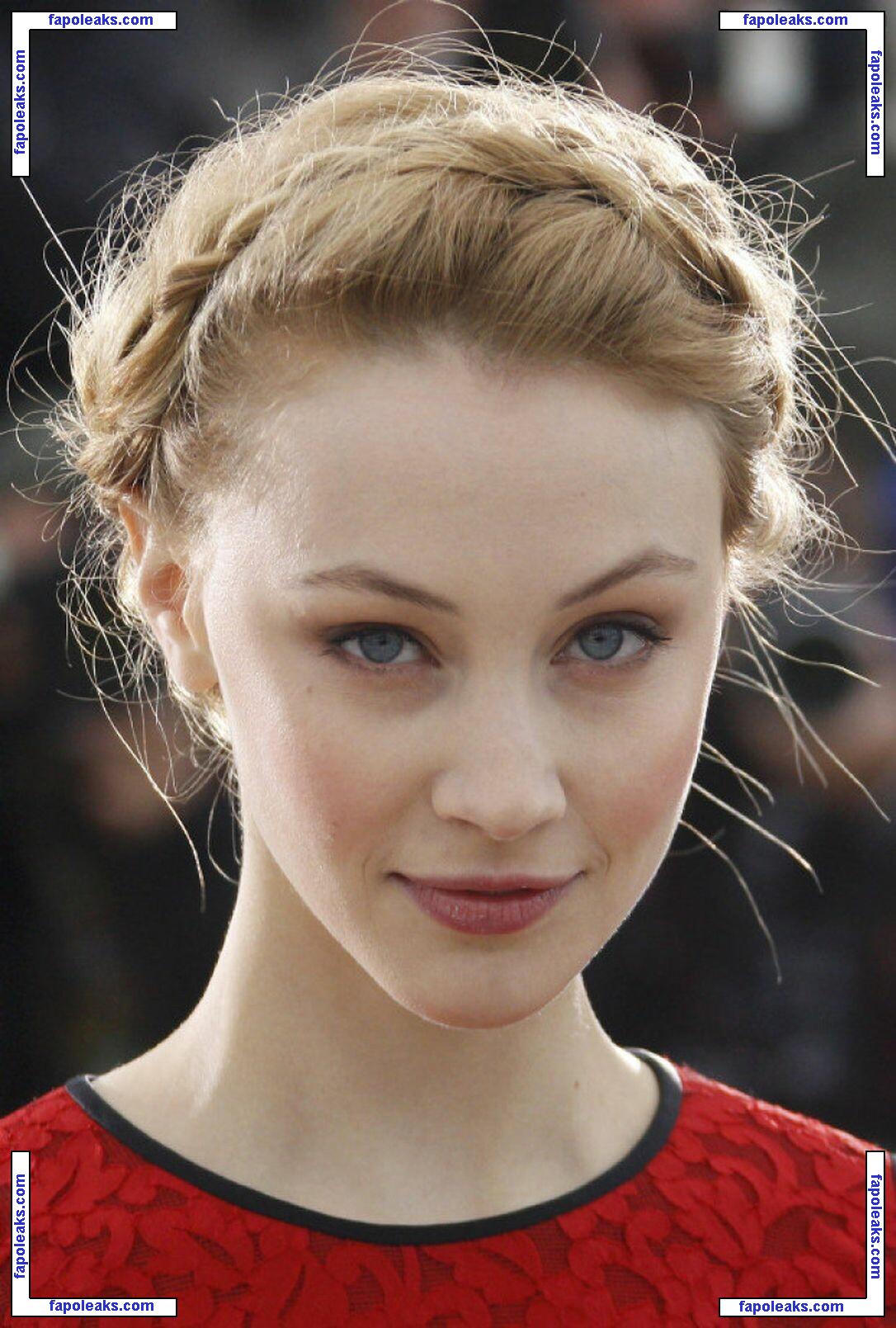 Sarah Gadon / sarahgadon голая фото #0160 с Онлифанс