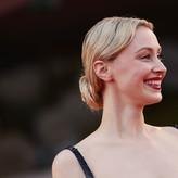 Sarah Gadon голая #0085