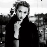 Sarah Gadon голая #0175