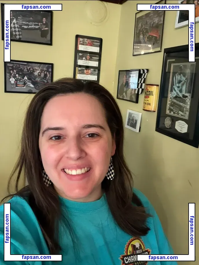 Sarah Gannon nude photo #0001 from OnlyFans