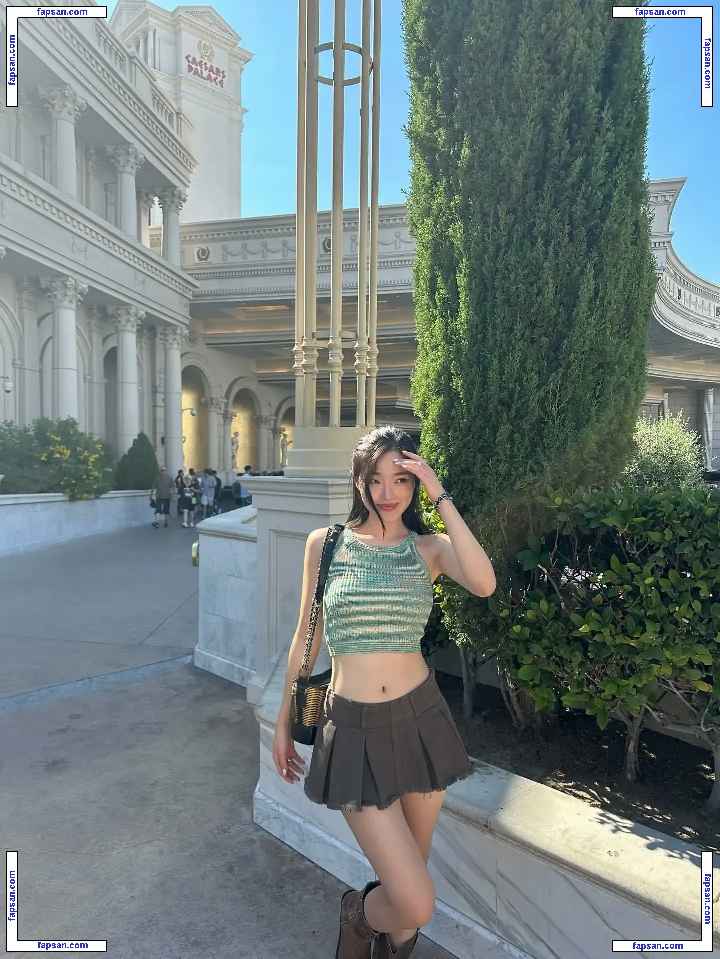 Sarah Hwang nude photo #0003 from OnlyFans