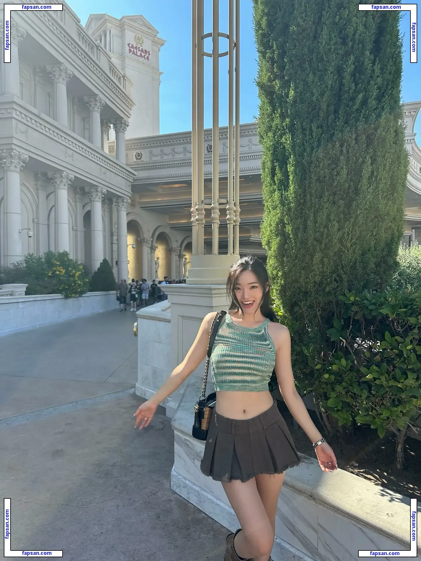 Sarah Hwang nude photo #0005 from OnlyFans