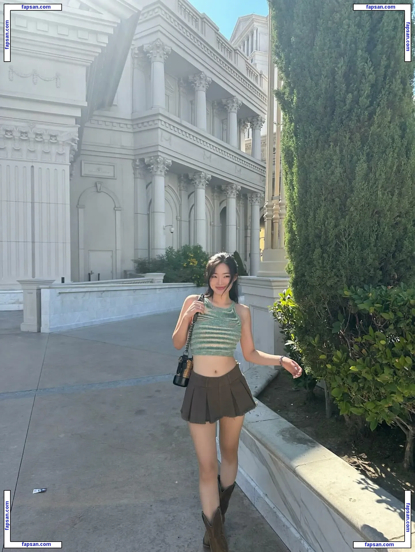 Sarah Hwang nude photo #0010 from OnlyFans