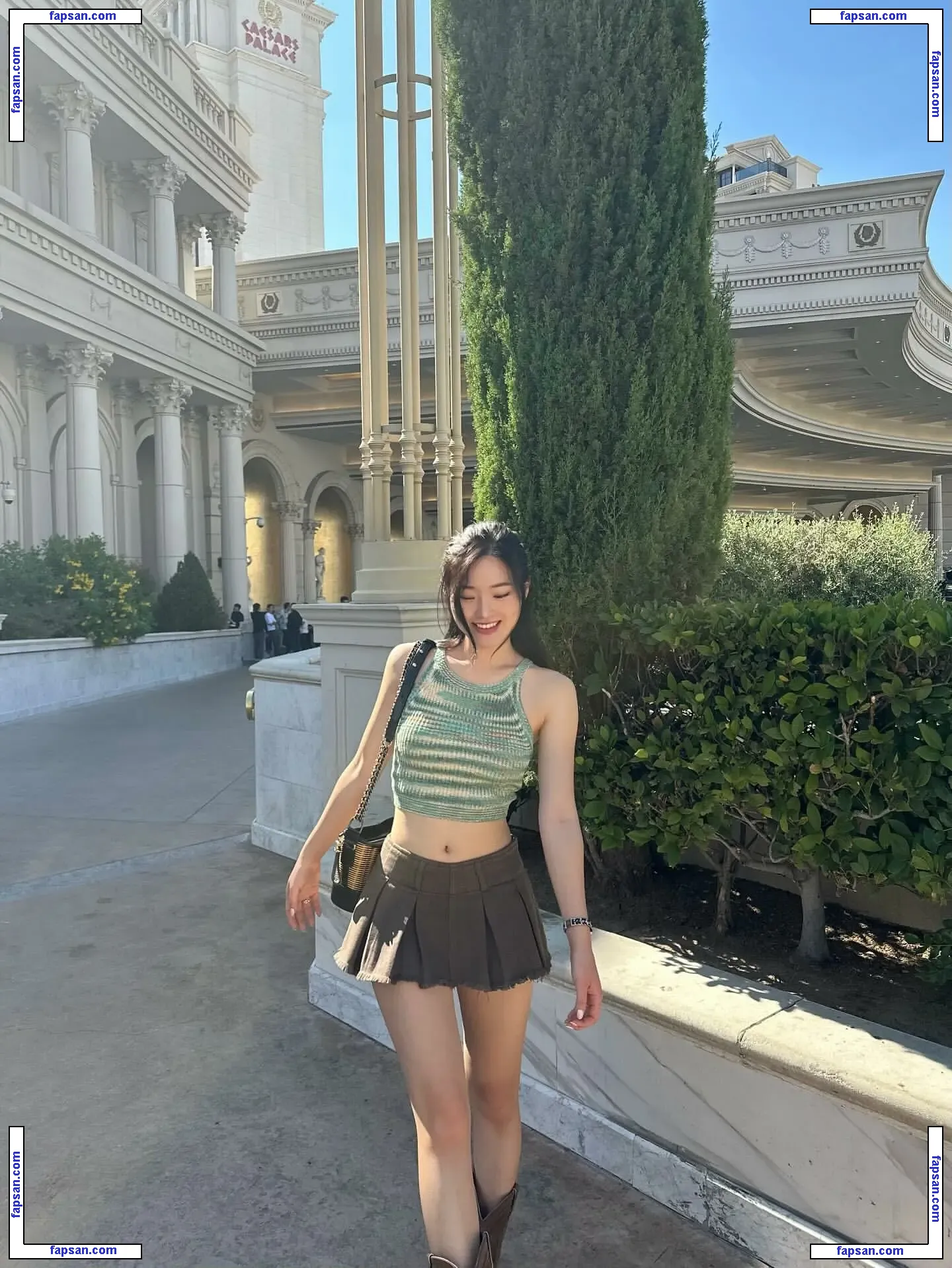 Sarah Hwang nude photo #0015 from OnlyFans