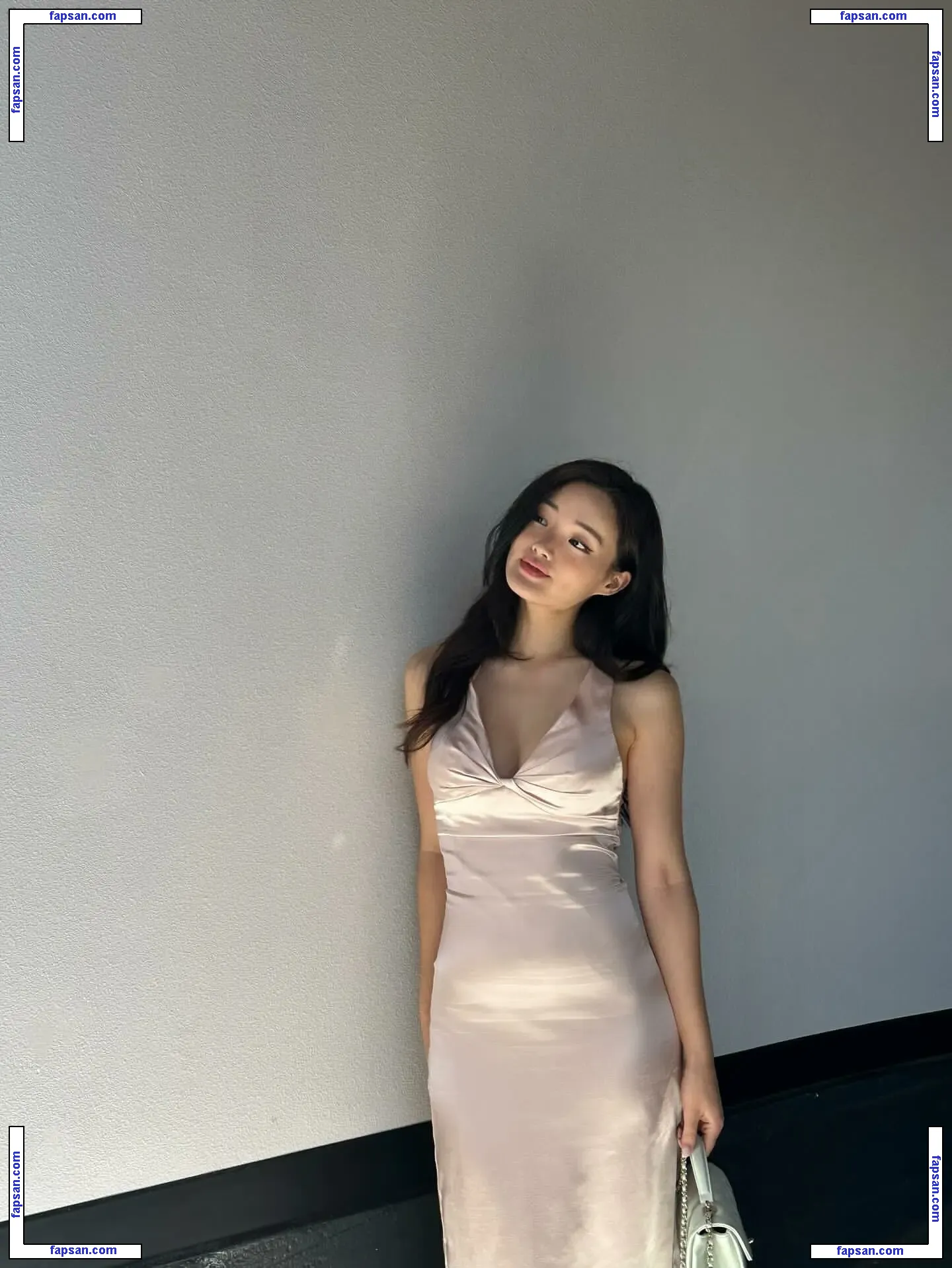 Sarah Hwang nude photo #0016 from OnlyFans