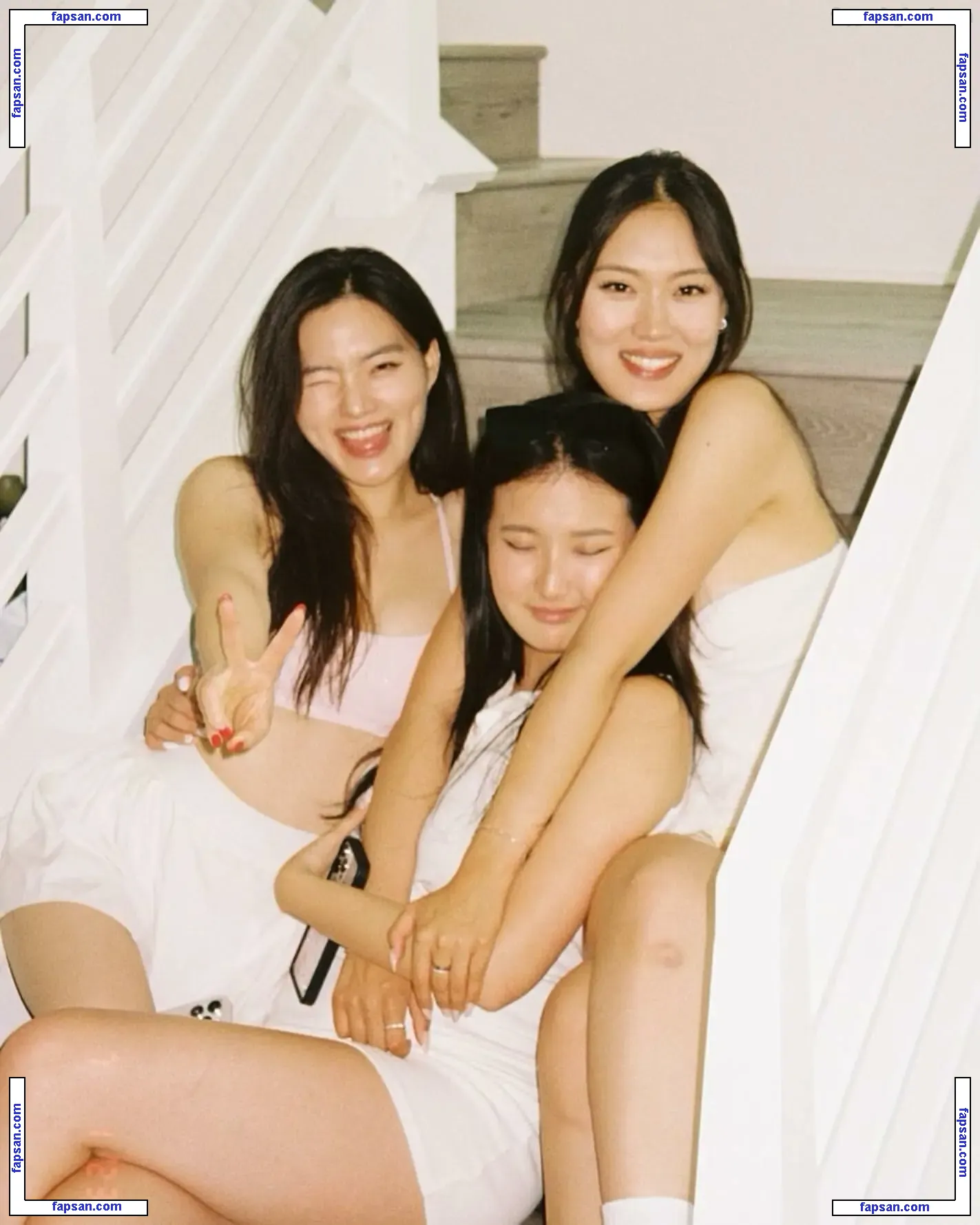 Sarah Hwang голая фото #0031 с Онлифанс