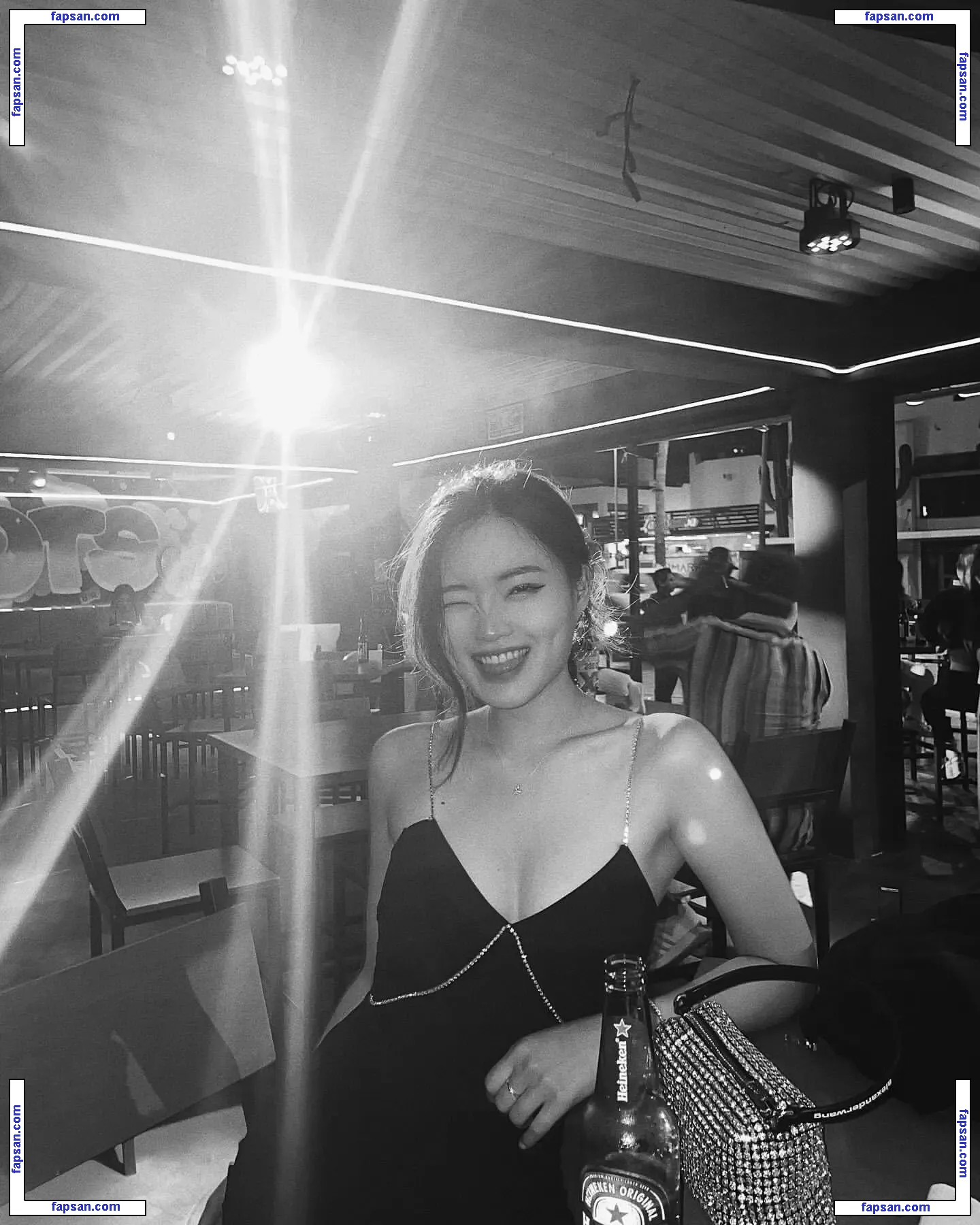 Sarah Hwang голая фото #0037 с Онлифанс