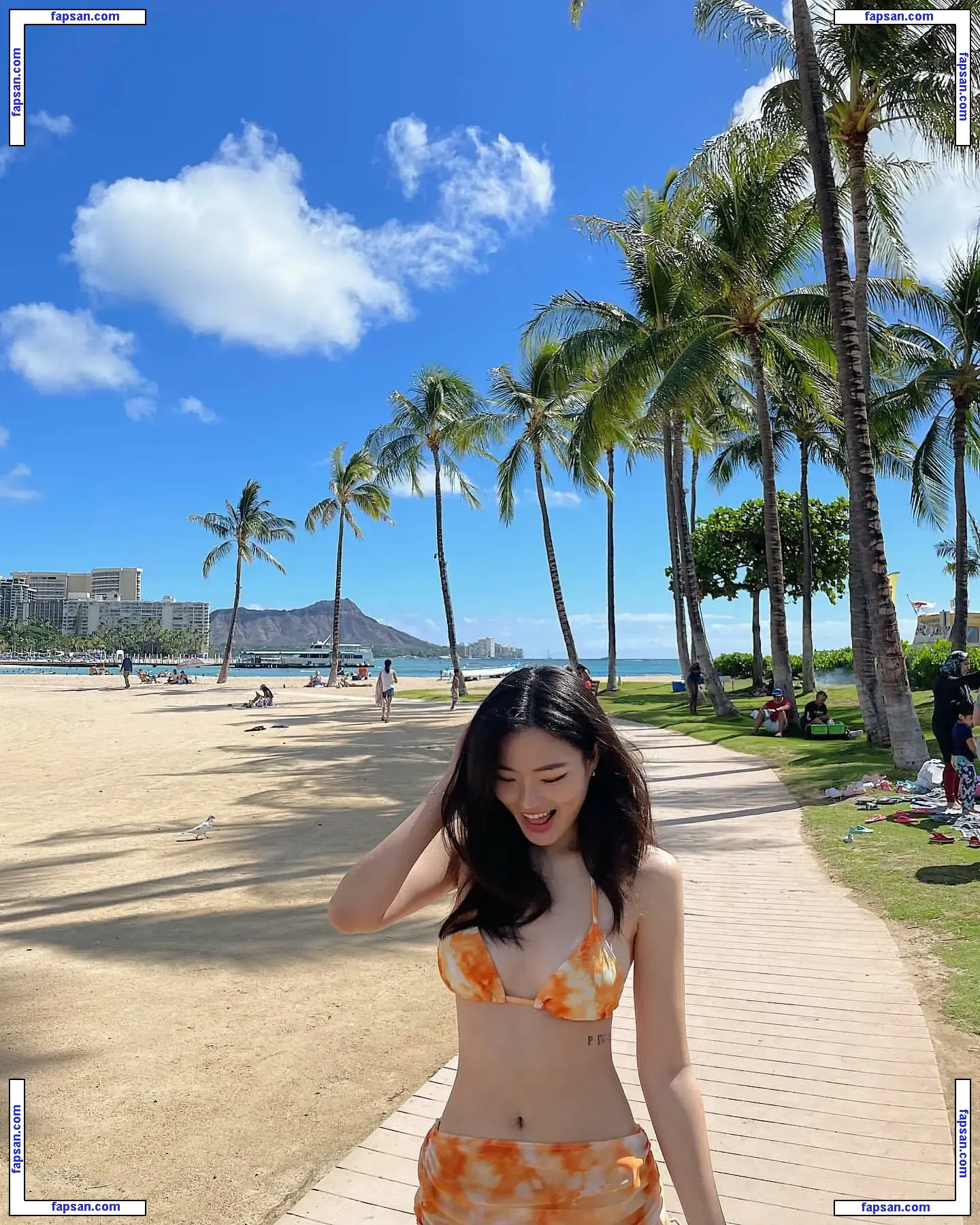 Sarah Hwang голая фото #0043 с Онлифанс