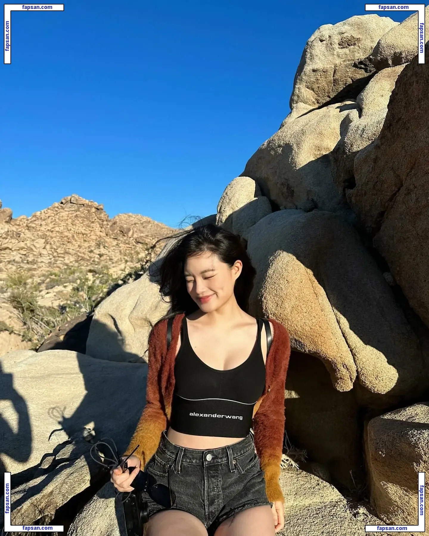 Sarah Hwang голая фото #0093 с Онлифанс