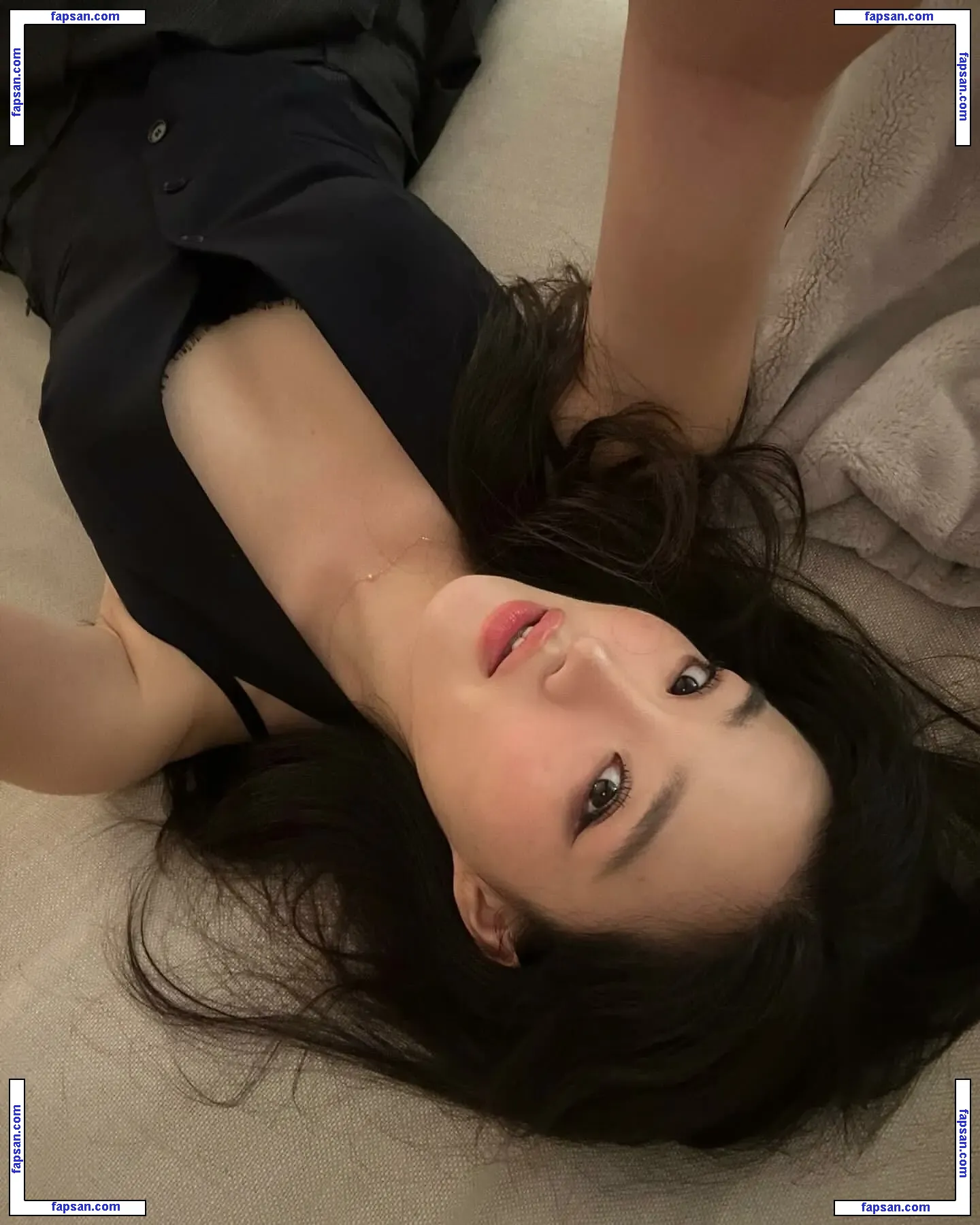 Sarah Hwang голая фото #0100 с Онлифанс