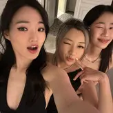 Sarah Hwang nude #0012