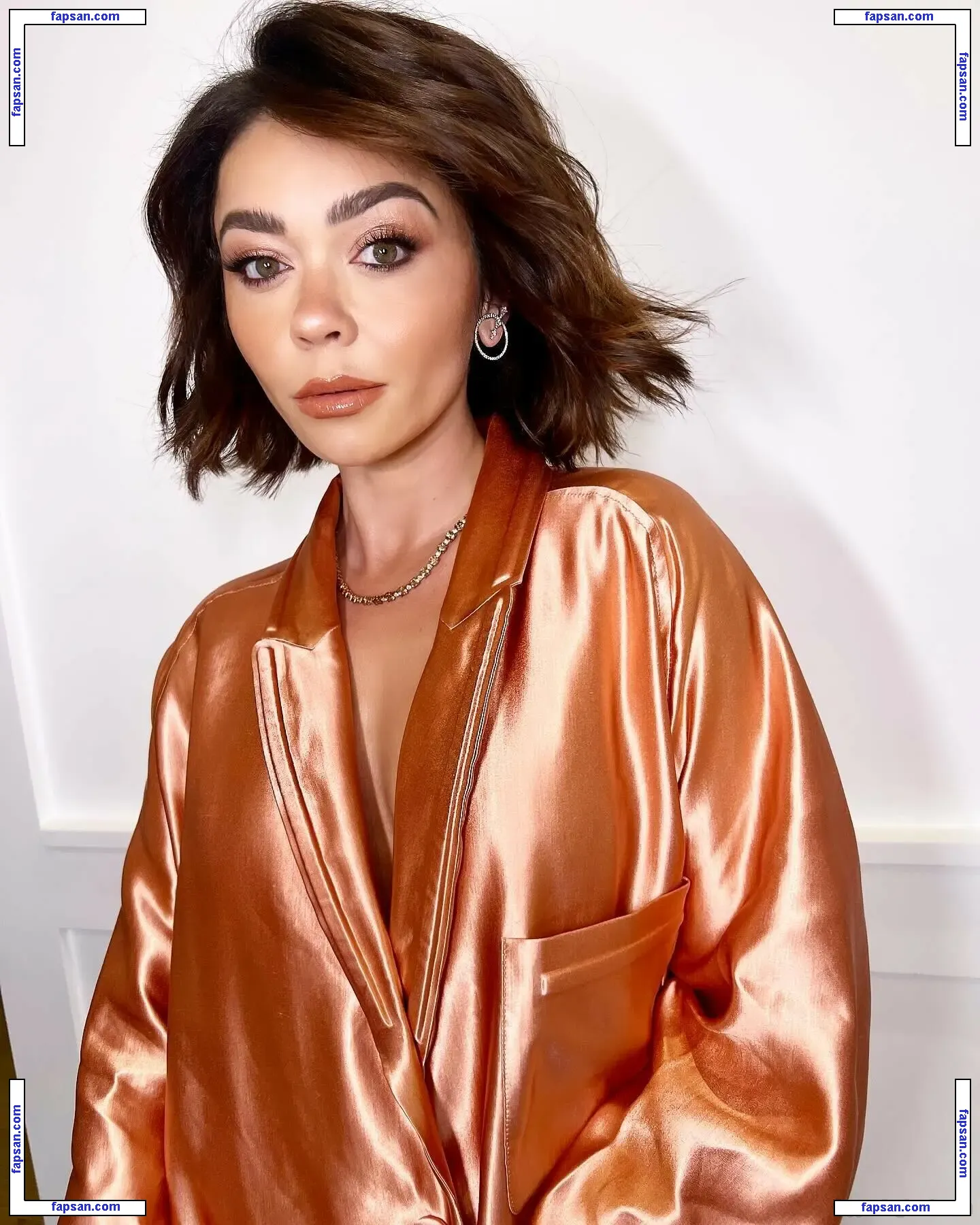 Sarah Hyland nude photo #1566 from OnlyFans