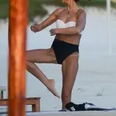 Sarah Hyland nude #1541