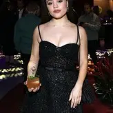 Sarah Jeffery голая #0112