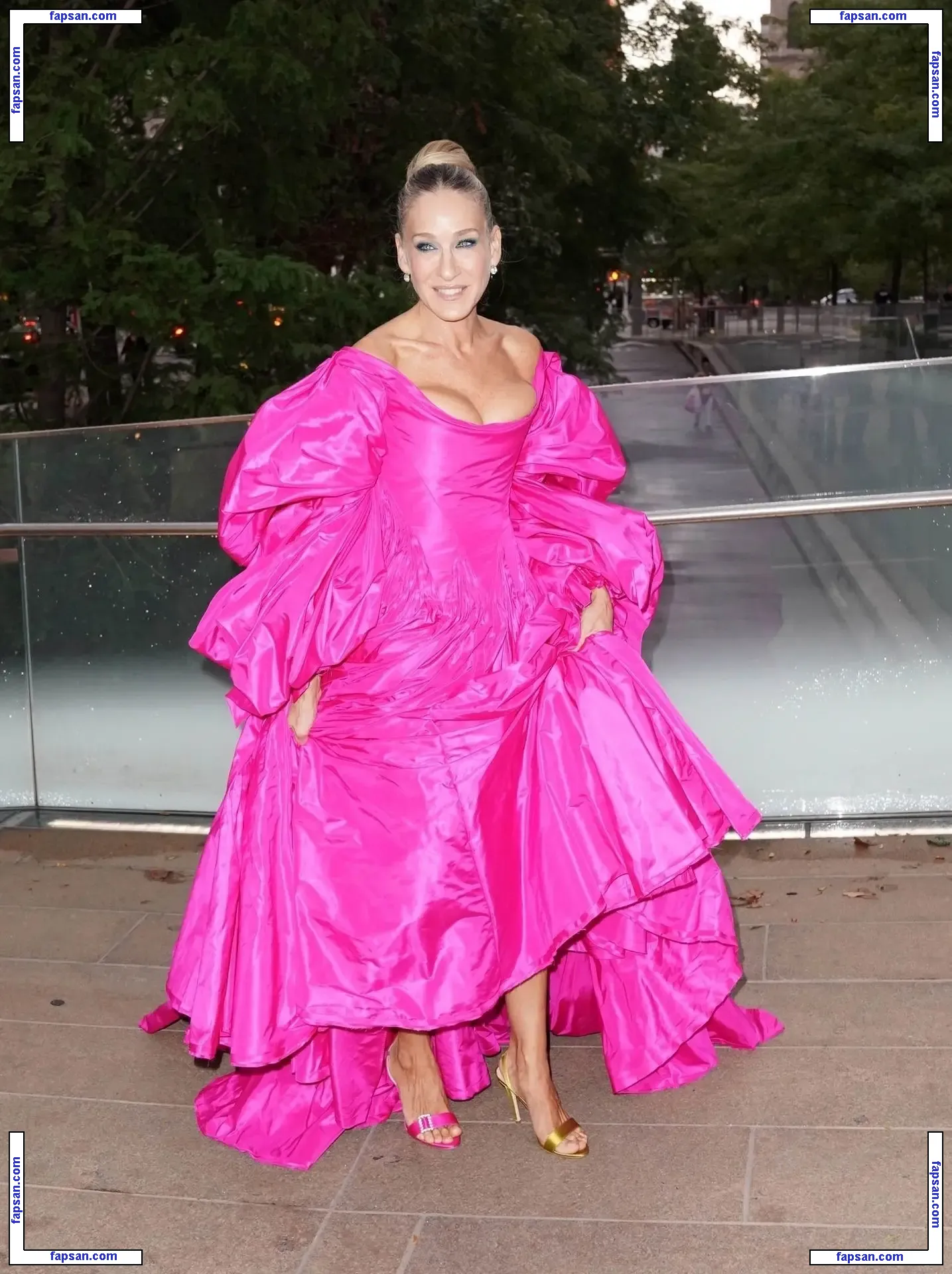 Sarah Jessica Parker nude photo #0330 from OnlyFans