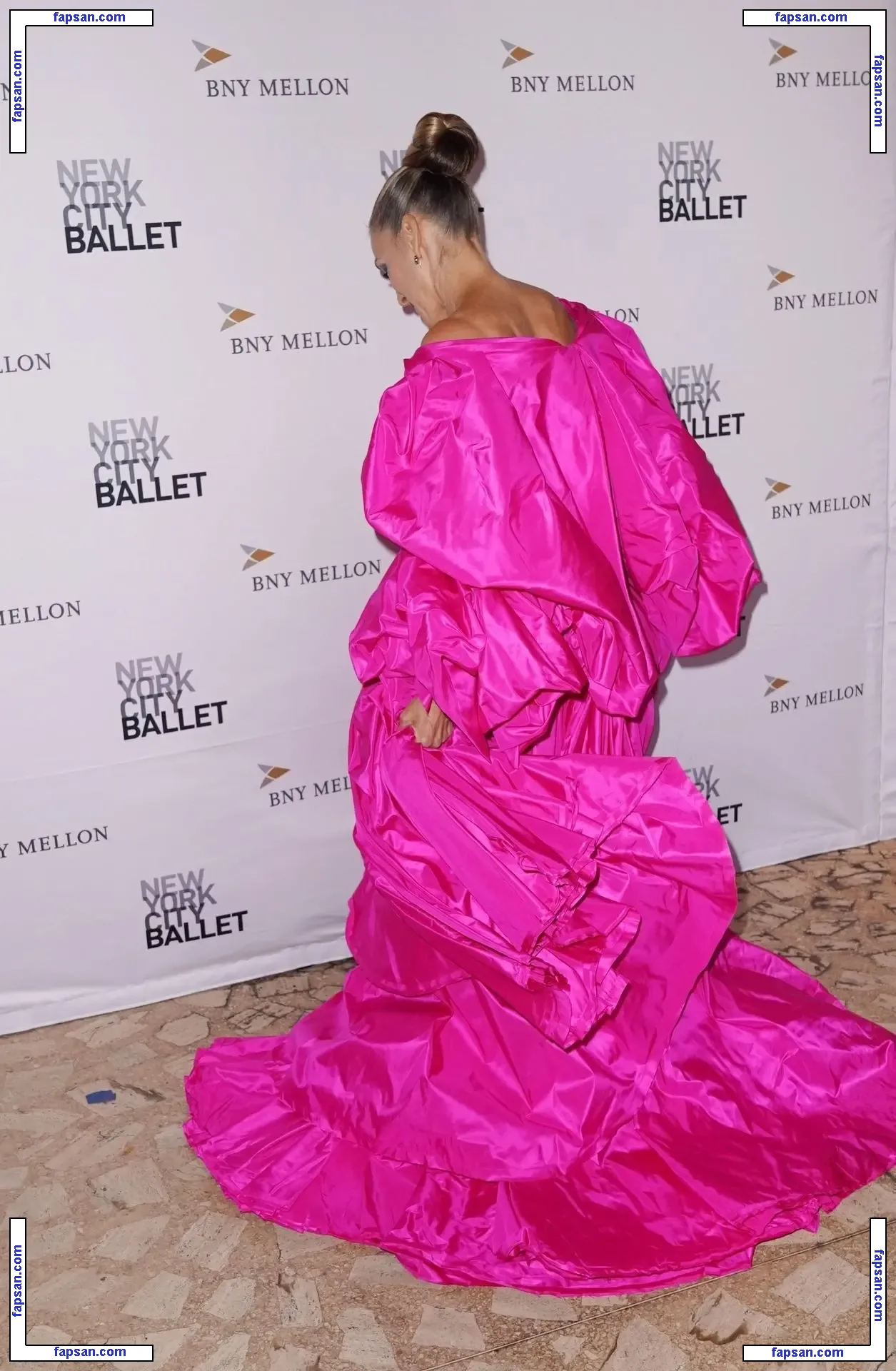 Sarah Jessica Parker nude photo #0348 from OnlyFans