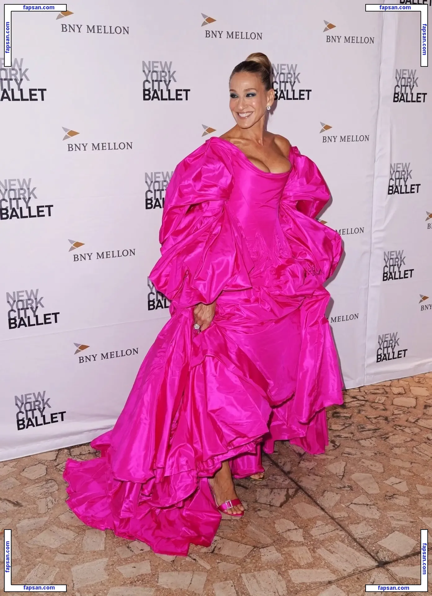 Sarah Jessica Parker nude photo #0358 from OnlyFans