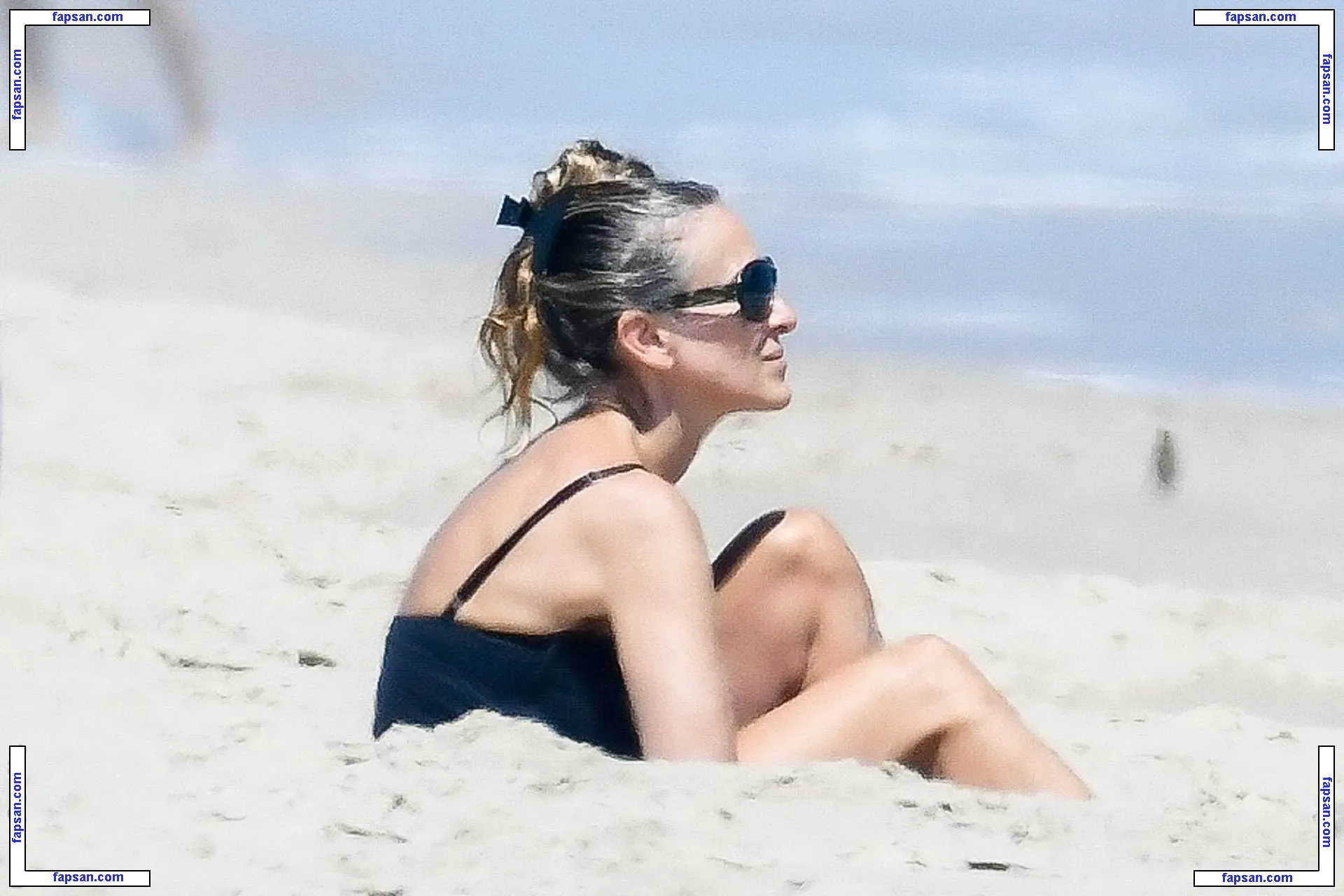 Sarah Jessica Parker nude photo #0533 from OnlyFans